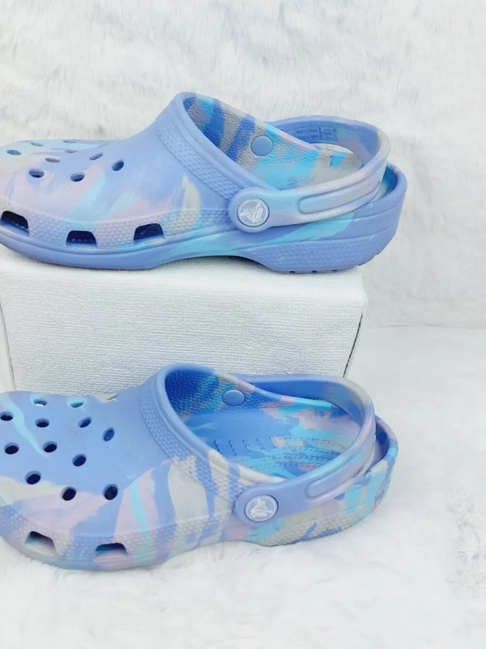 Crocs Girls' Moon Jelly Multicolor Classic Marbled Slip-On Clogs Size US 3
